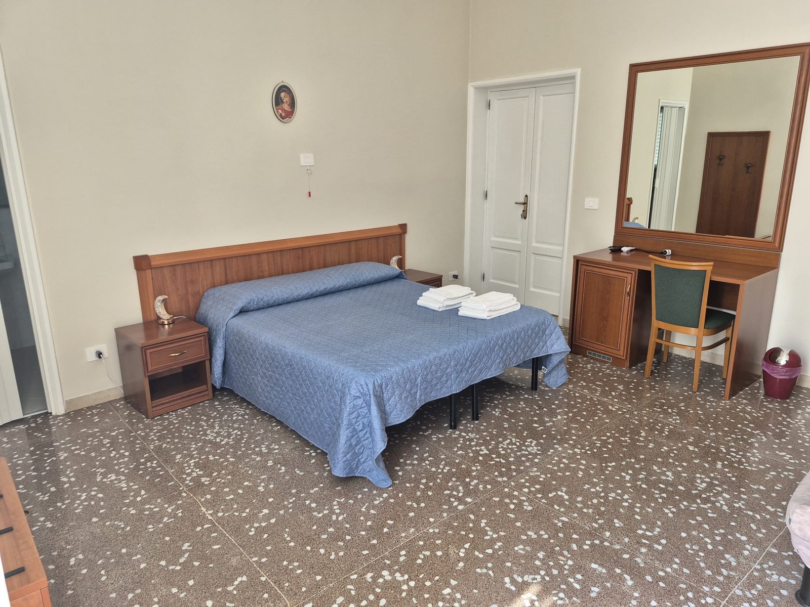 Stanza matrimoniale